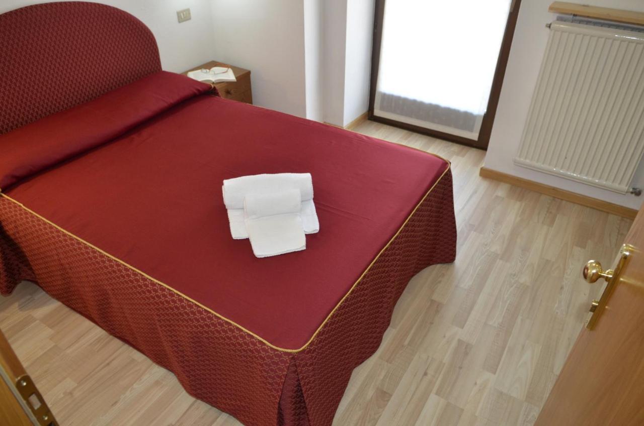 Hotel Corona كارانو المظهر الخارجي الصورة